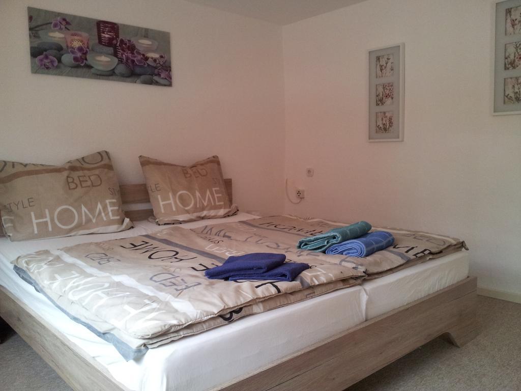 Apartement Victoria Swisttal Szoba fotó